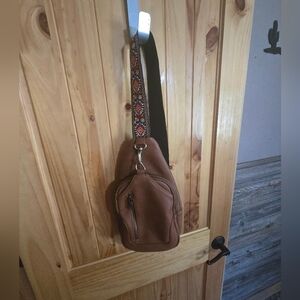 Antik Kraft Crossbody Sling Bag Tan Vegan Leather W/Guitar Strap